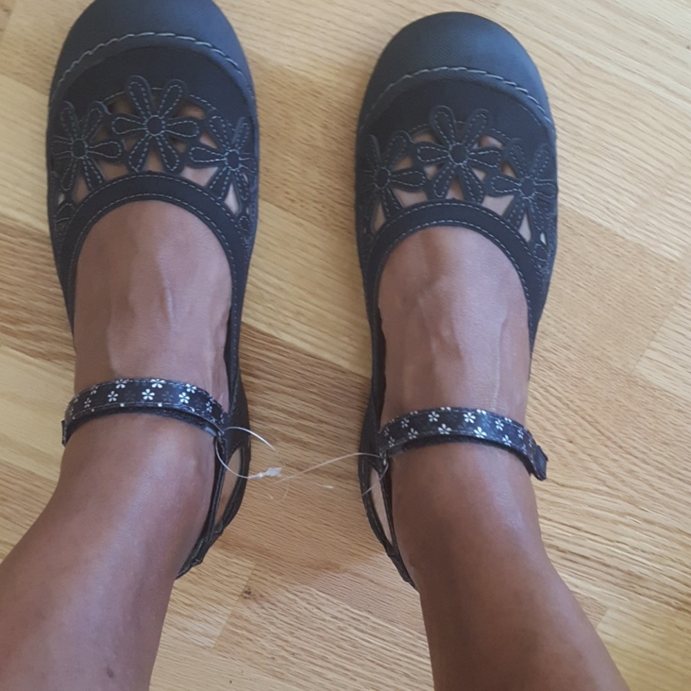 JBU by JAMBU sandals